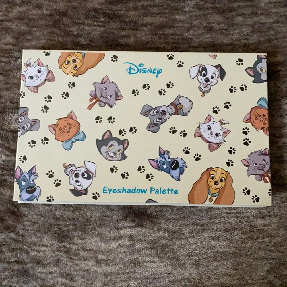 Disney Pets Eyeshadow Palette Hot Topic‎